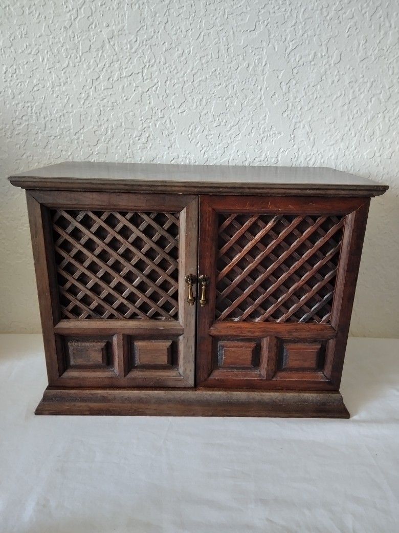 Jewel King Novelty Box