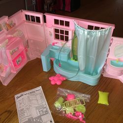 Barbie Vintage Fold Up Bath and Bubbles House