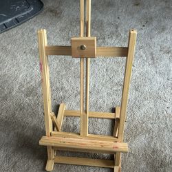 Small portable art easel