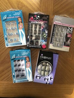 (Lot of 5) Pretty Women manicure nails
