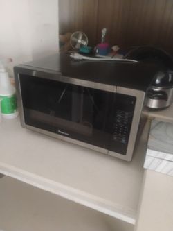 microwave oven