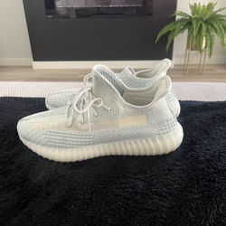 Size 10 Adidas Yeezy Boost 350 V2