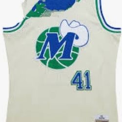 Clothes, Sports  Size LG Top And Bottom