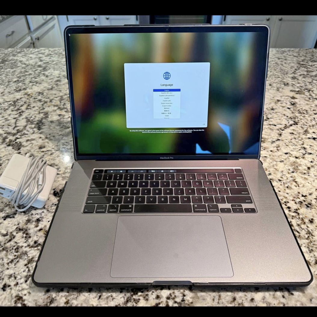 2TB 32GB Ram i9 Macbook Pro 16” 8GB Radeon 5600M Gfx