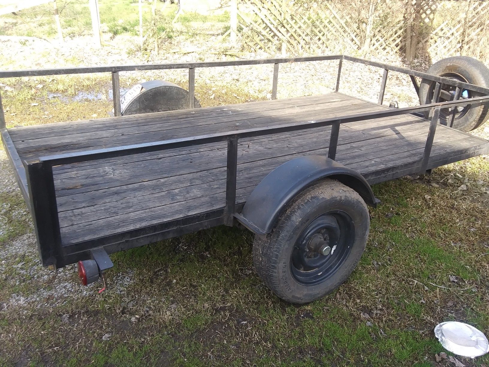 10x5 single axle trailer with title in hand