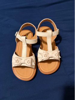 Leather sandals for Oaxaca girls