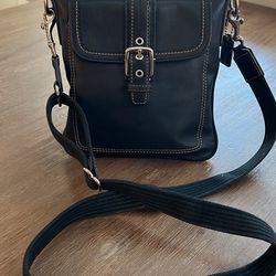 COACH Black Leather Cross Body Shoulder Hand Bag