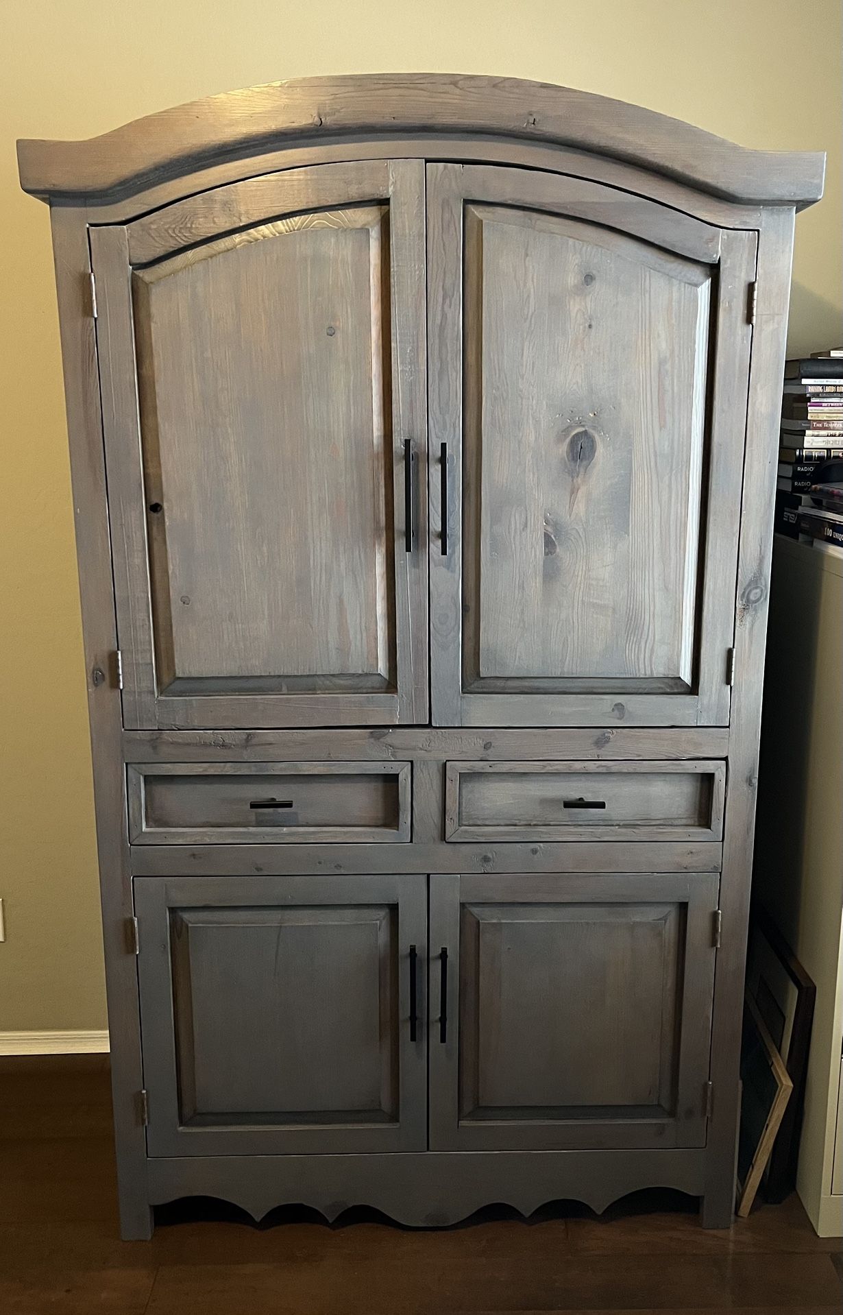 Armoire