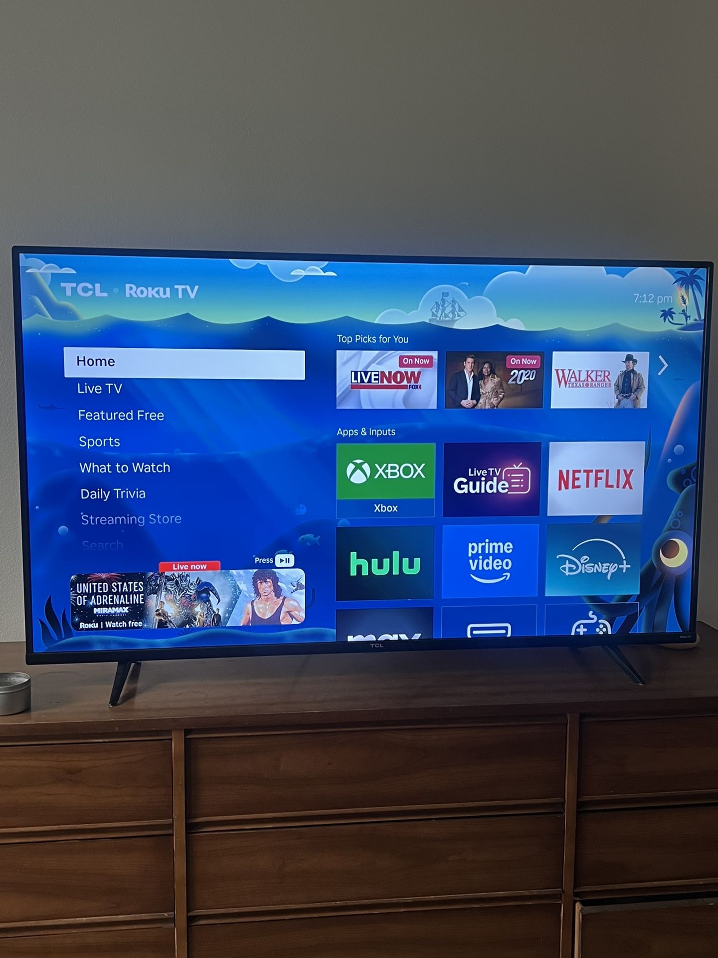 55in Roku TCL Smart Tv