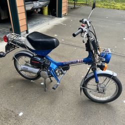 1983 HONDA Express 50 2-stroke automatic 2-speed