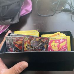 Old Pokémon Cards (about 200 Cards)