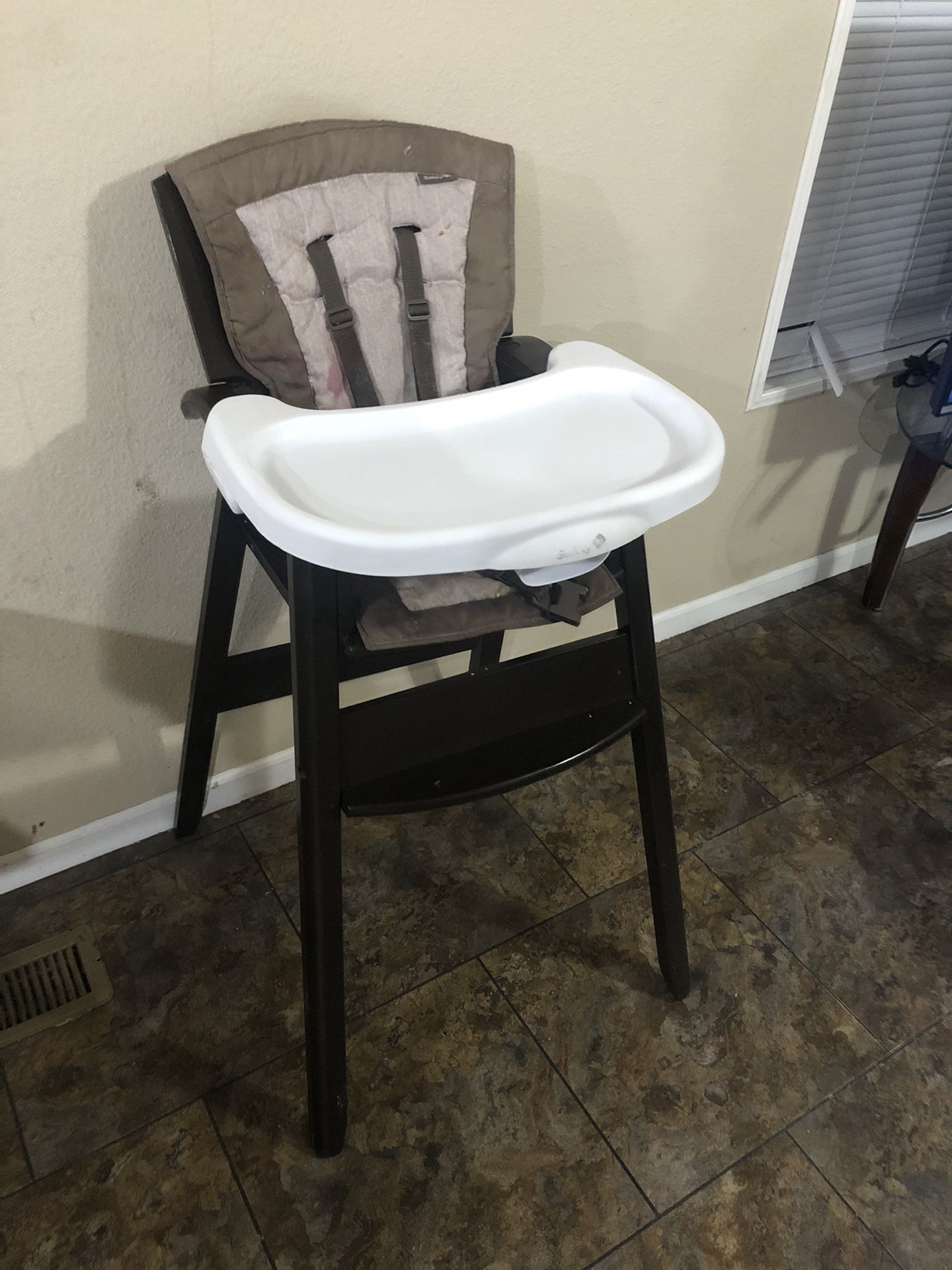 Safety 1st wooden high chair