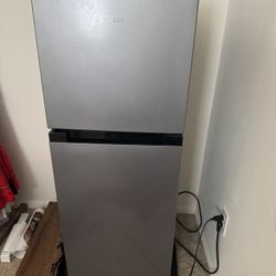 Large Mini Fridge 