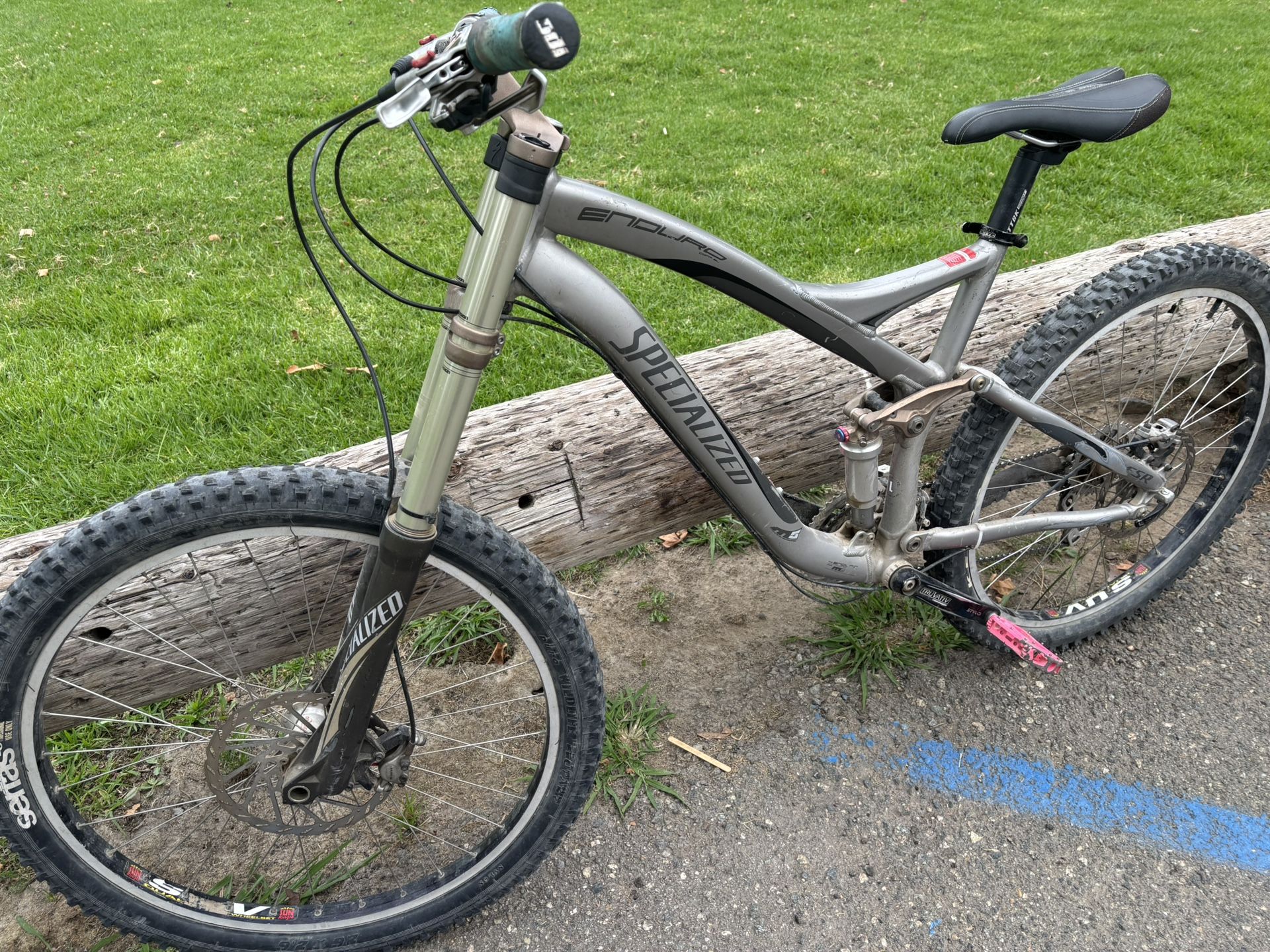 Specialized Enduro  Mountain Bike