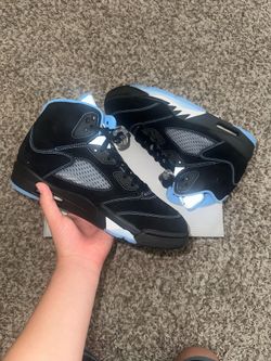 Air Jordan 5 Retro ‘Black Carolina / UNC’ 2026 (Size 10 M)