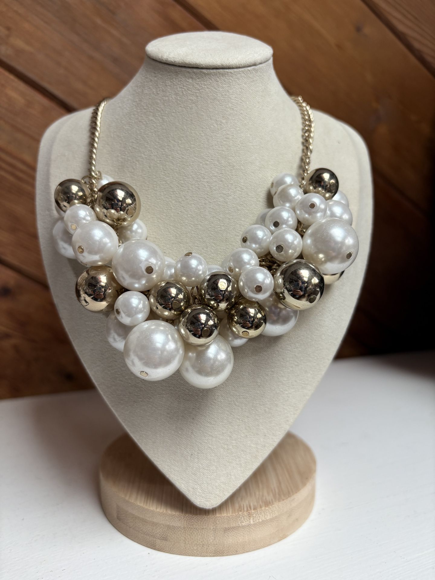 Express White and Silver Cluster Necklace