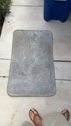 Metal oil drip pan