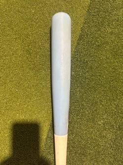 Victus wood bat