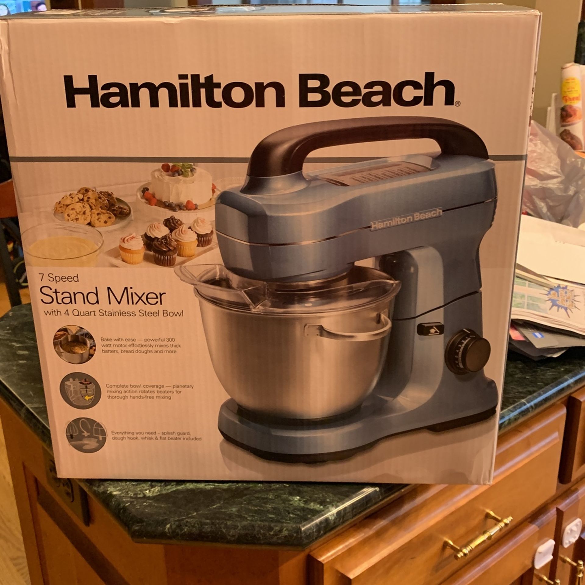 Hamilton Beach Stand Mixer 7 Speed Packed Beautiful Colour