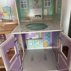 Doll house