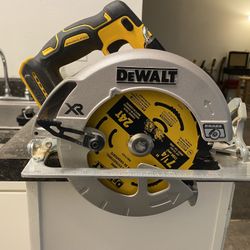 Dewalt circular Saw