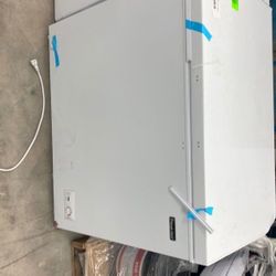 Magic Chef HMCF9W3 Freezer