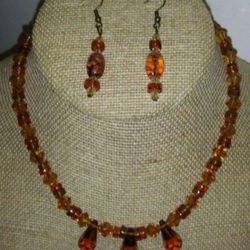 BEAUTIFUL GLASS BEAD/ STERLING SILVER NECKLACE & Earing Set