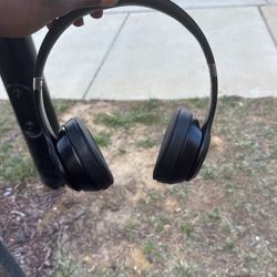 Beats Solo 4