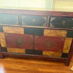 Pier 1 Entry Table/chest With Drawers 