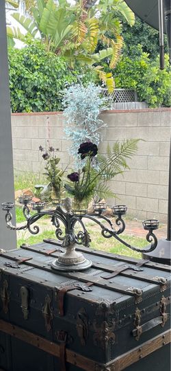 Candle holder / vase holder
