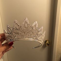 Quince Crown, 15 Birthday
