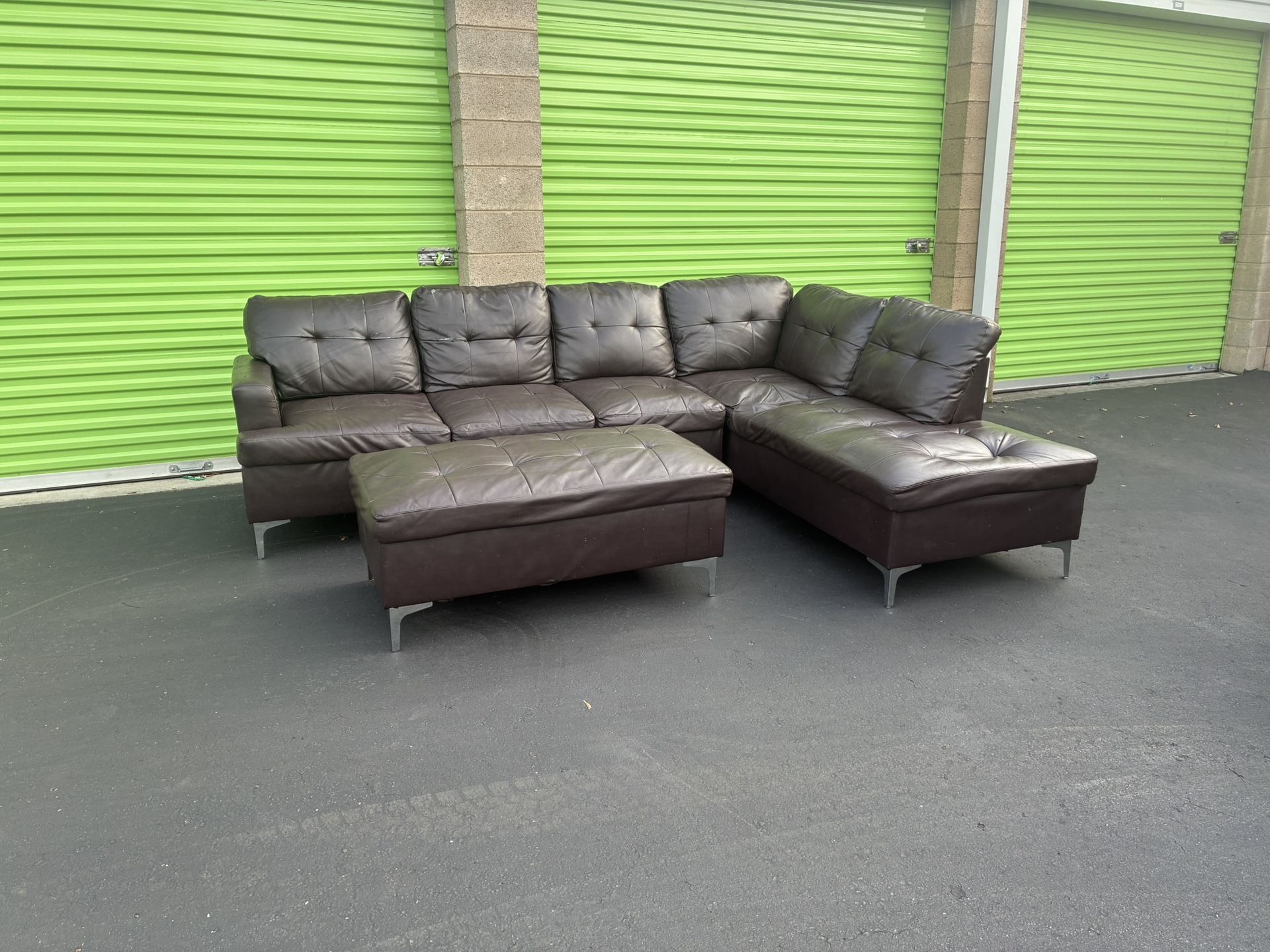 Brown Faux Leather 2PC Sectional w/ Ottoman