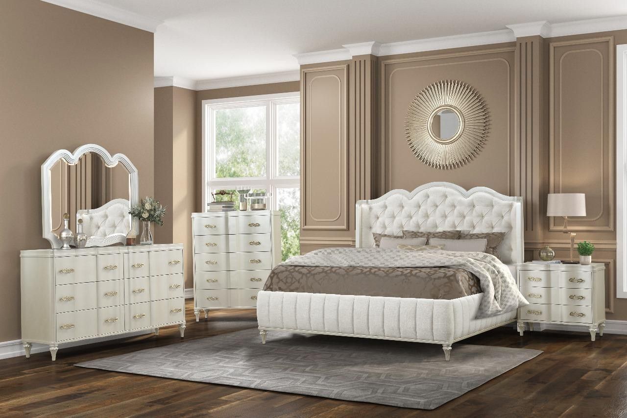 4 PC SET  1 QB+ 1 DR + 1 MR + 1 NS +  NEW IN BOX (MATTRESS AND CHEST SOLD SEPARATELY)