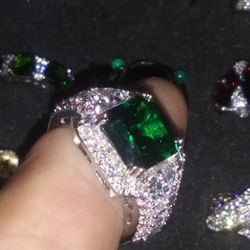 925 Ring.green Stone.lot Of Stones .sweet Ring.