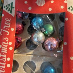 Looking For Vintage Christmas Pre 1970’s 