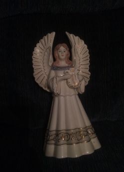 Angel figurine