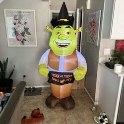 Shrek Inflatable Halloween 