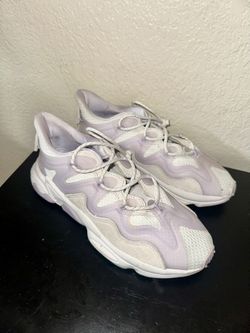 Adidas Ozweego (9.5 Women)