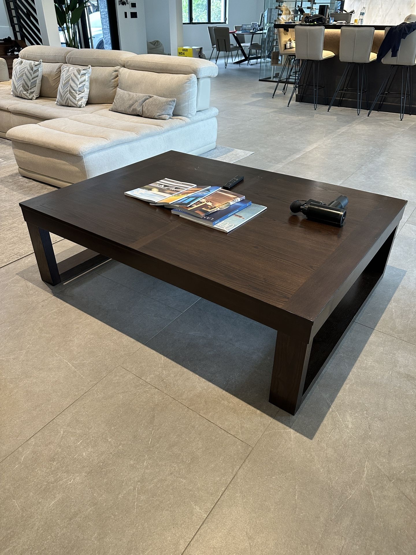 Esmont Single Coffee Table
