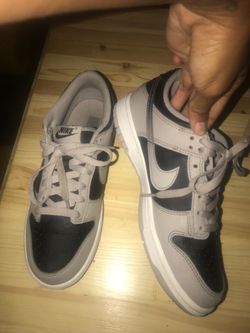 Youth Nike Dunk size 6.5 gray and black