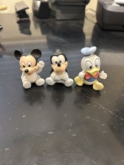 Baby Mickey, Goofy And Donald Statues