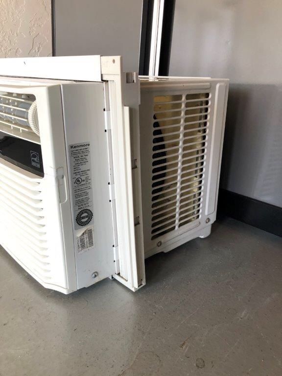 Kenmore 5200 BTU 115 Volt Wall Air Conditioner (Excellent Condition