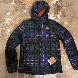 THE NORTH FACE Men's Thermoball Jacket Ponderosa Green Icon Plaid