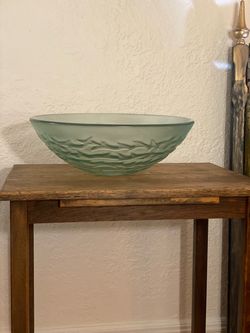 Frowsted Wave Glass Vessel Bathroom Sink – Tempered Glass Above-Counter Bowl