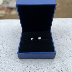 0.5 Ct Moissanite Stud Earrings