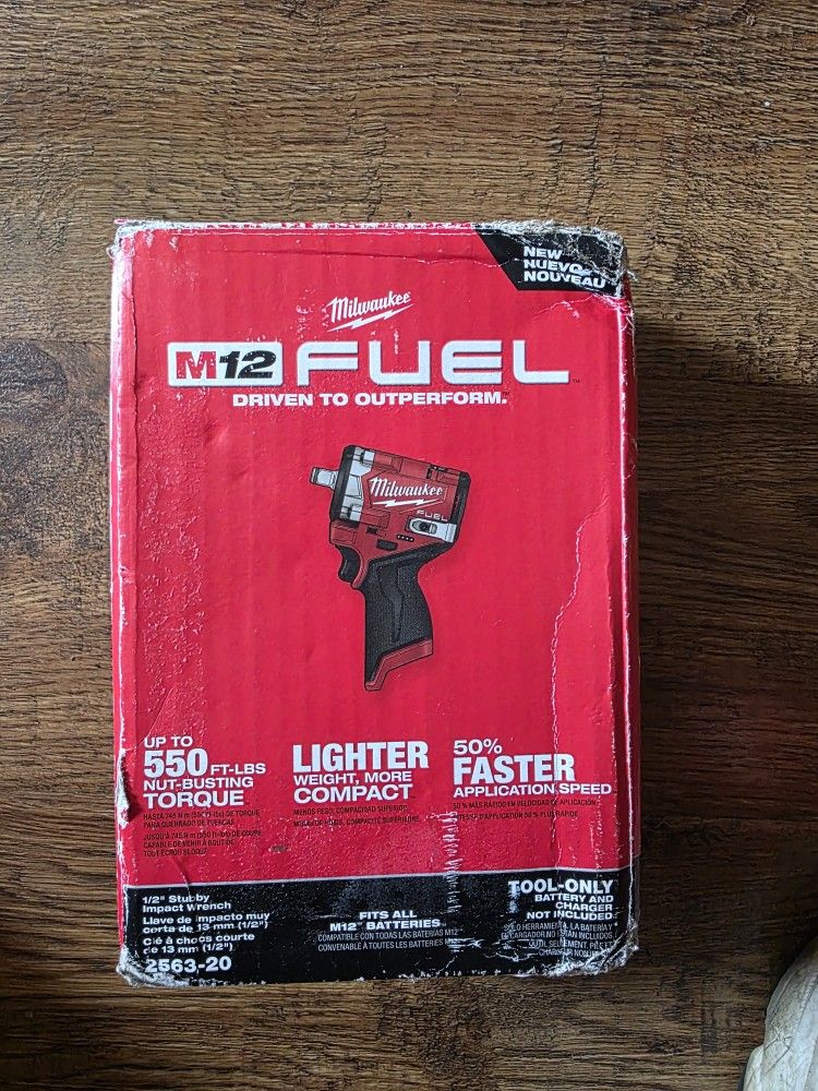 Milwaukee M12 Stubby 1/2