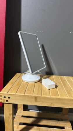 IHOME Speaker And Mirror