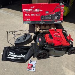 Milwaukee M18 FUEL Brushless Cordless 21 in. Walk Behind Dual Battery Self-Propelled Mower (Tool Only)