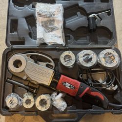 Bauer Electric Pipe Threader
