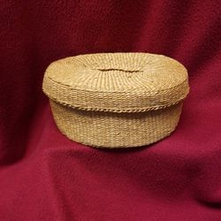 Basket With Lid